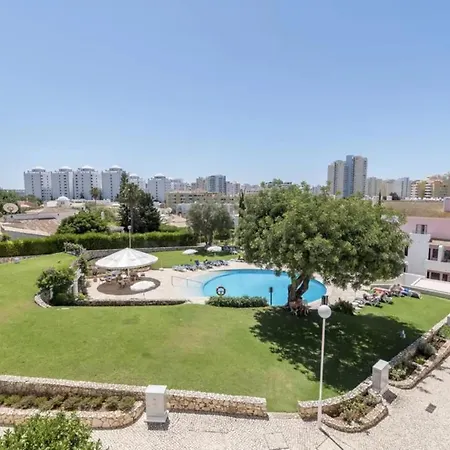 Apartamento Inserido Em Resort Junto A Praia Da Rocha, Portimao By Mystay * Portimão